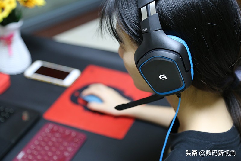 头戴式电竞耳机推荐高性价比,头戴式电竞耳机兼顾平常使用