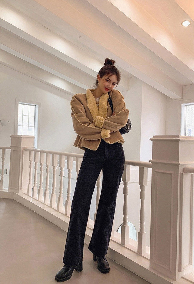 18套韩国街拍穿搭示范，帮你找到冬天穿搭灵感，时髦又好看