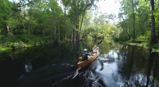 带皮划艇去高山湖泊旅行,皮划艇海岸旅行