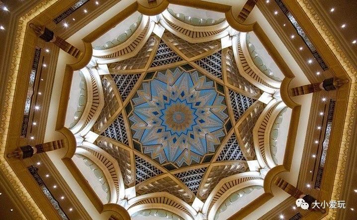 世界上最贵的酒店带我们体验一晚,世界十大最贵的酒店排名