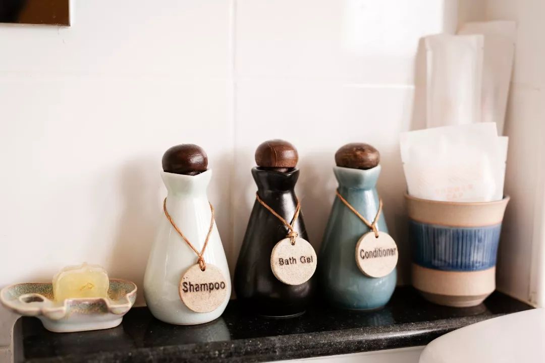 人生最重要的一件事是要学会告别,人生最好的状态接纳不完美的自己