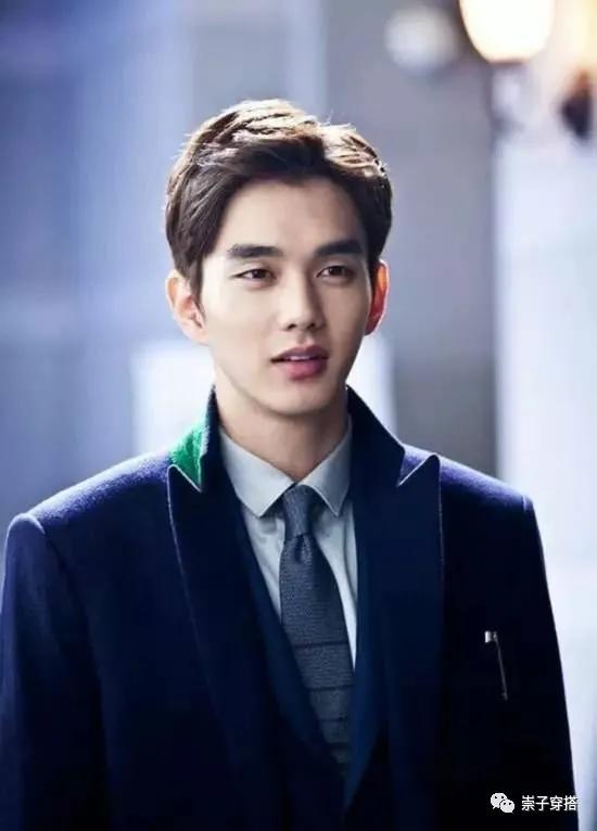 男士额头比较窄的怎么理发,额头窄适合理发吗男生