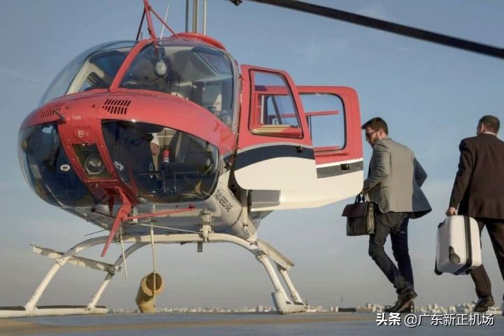 军用武装直升机登机,直升机登机流程视频