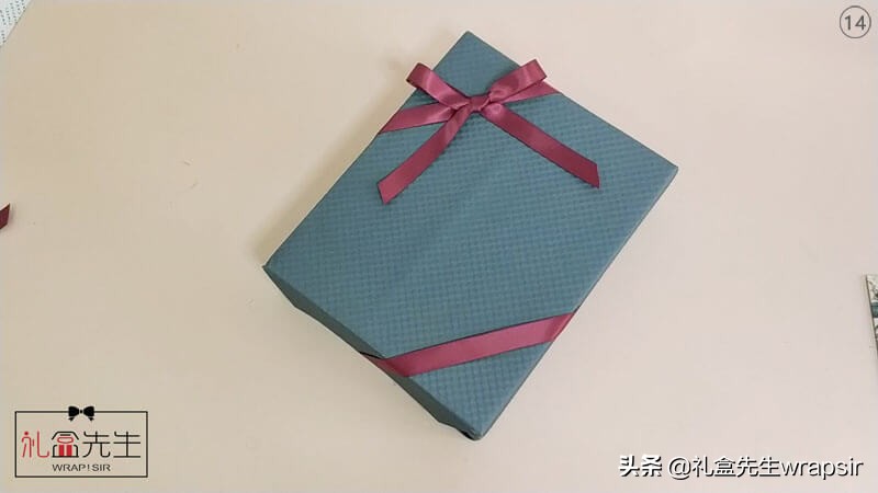 绑礼物蝴蝶结,绑礼物的蝴蝶结带子教程