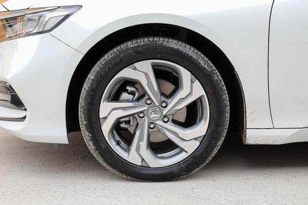 本田雅阁最新一代最大的缺点,全新本田雅阁值得购买吗