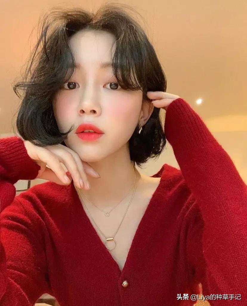 怎么不剪刘海却能拥有好看的刘海,不剪一次齐刘海不知道有多丑