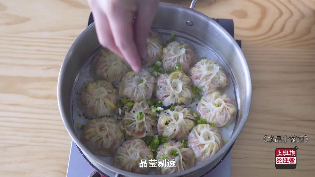 包子如何捏褶,包子捏皱方法