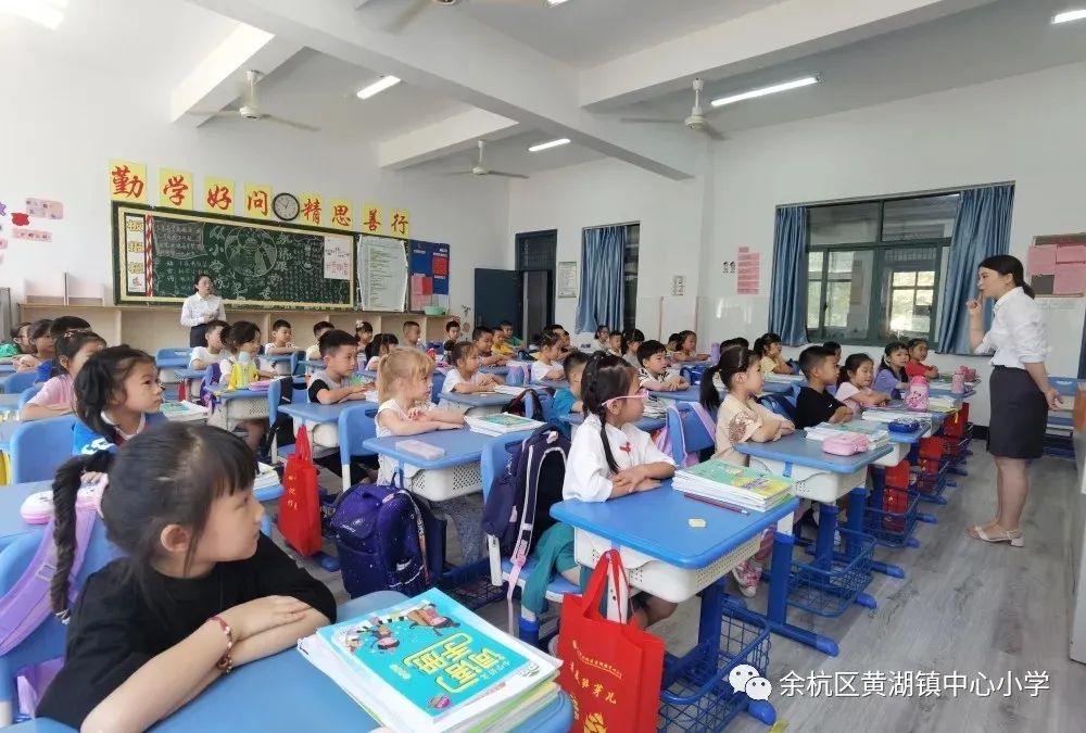 太暖心！新学期教室里这块特殊的黑板，羡慕了多少人