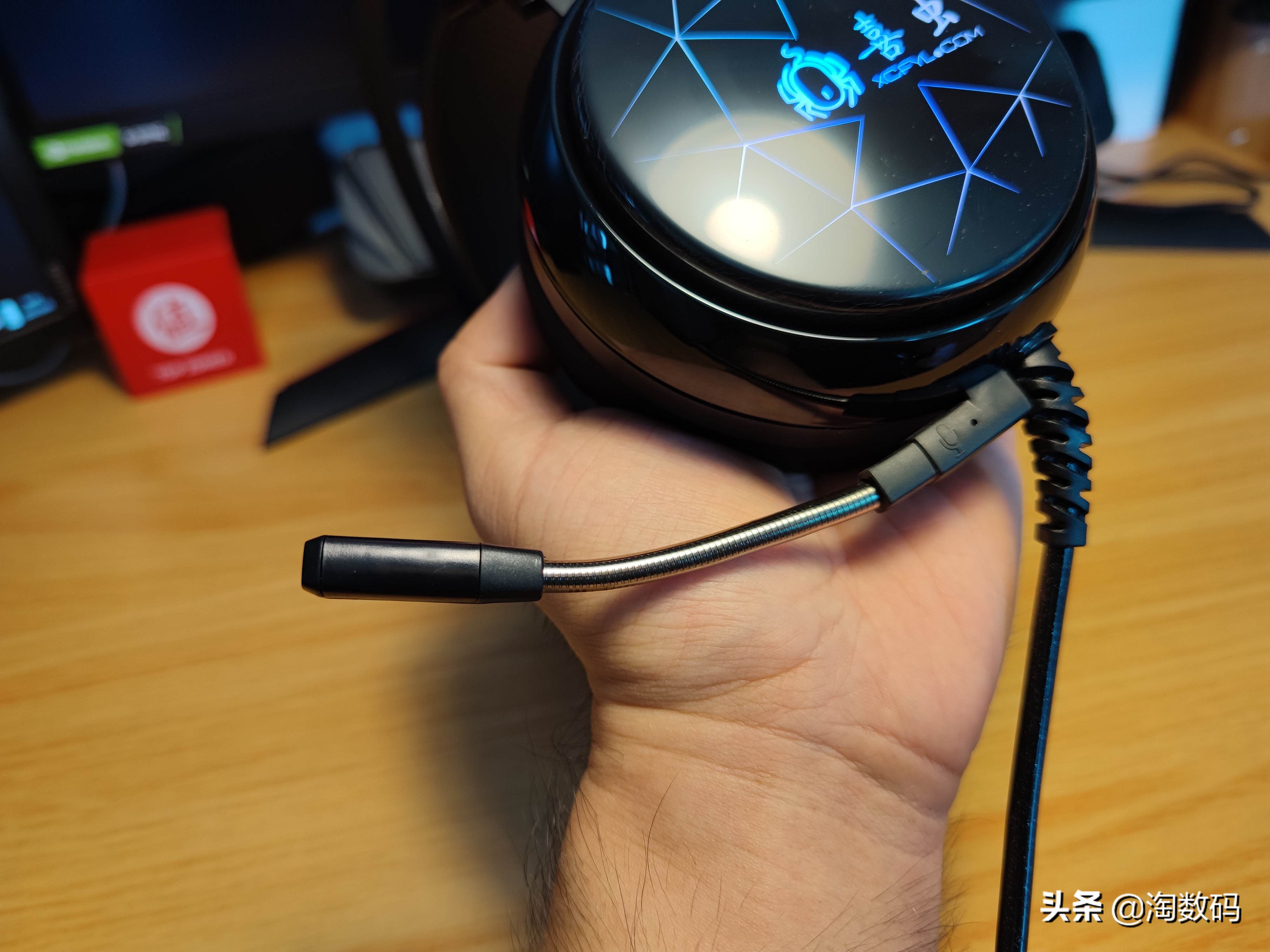 拆验声卡辩真身：￥49元因丑贬值虚拟7.1声道游戏耳麦，爆拆验票