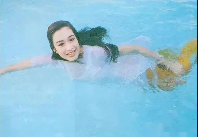 52岁邱淑贞近照曝光,51岁邱淑贞素颜照片