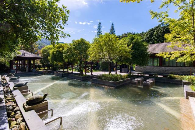 花水湾旅游度假区酒店,花水湾金陵温泉酒店是天然温泉吗