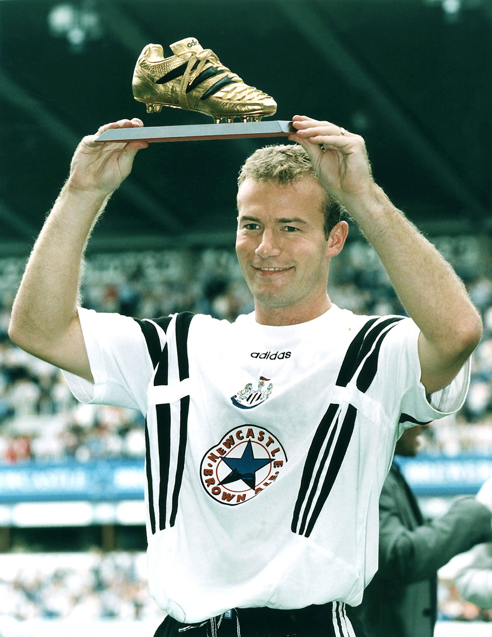 球衣号码是9号的球星,球衣号码为9号的nba球星