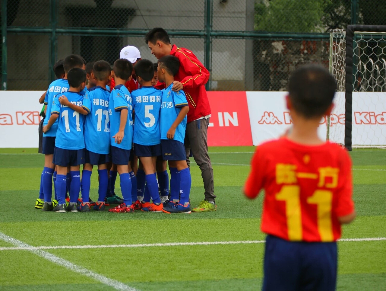 鎴愰兘灏忕悆鍛樺ず鍐犲摥,u8澶哄啝