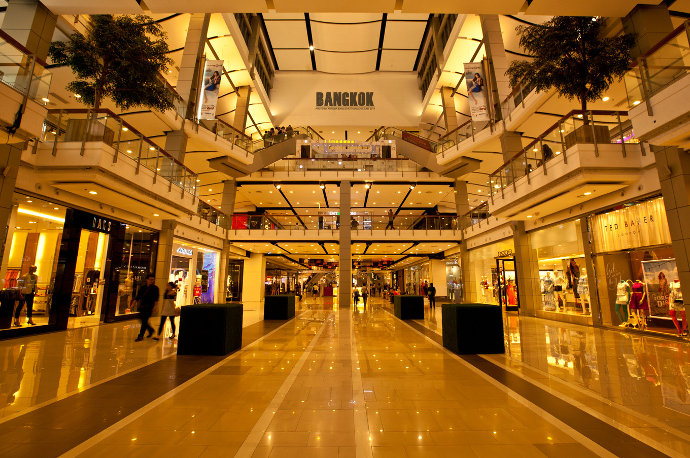 曼谷什么奢侈品值得买,曼谷什么东西最划算