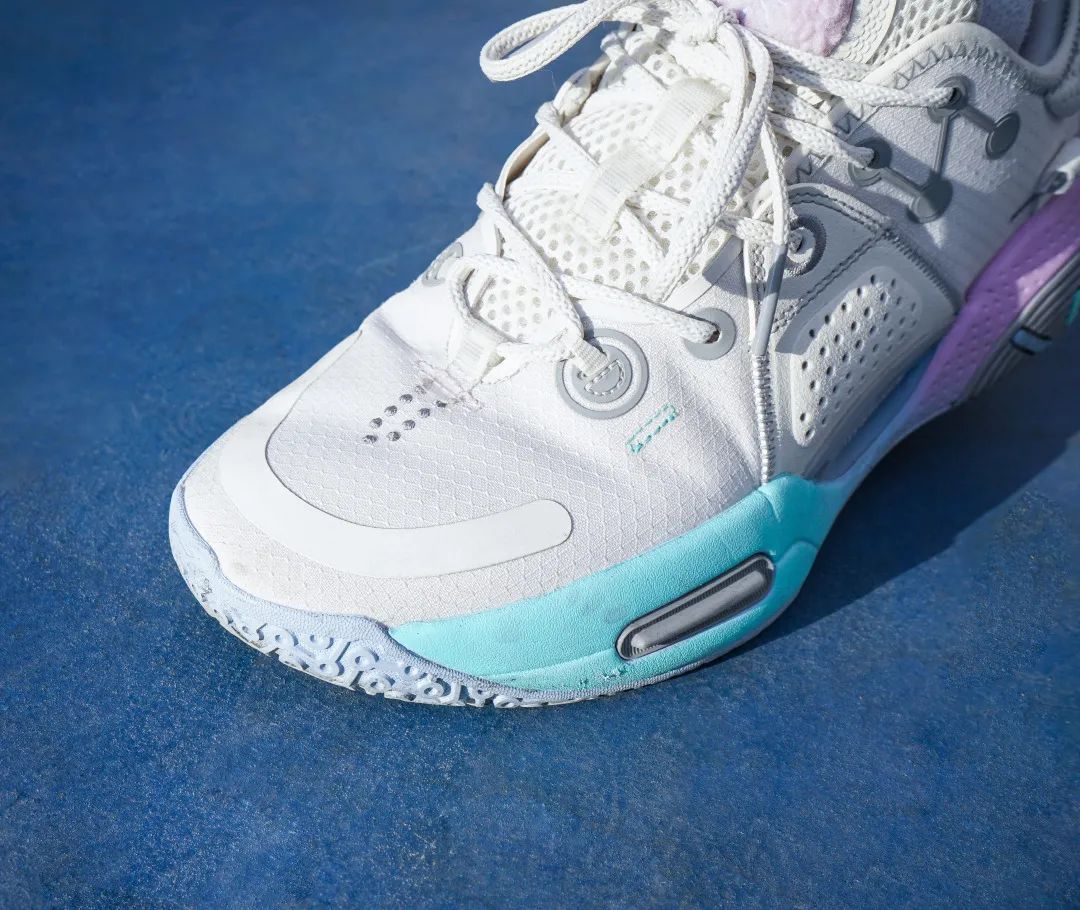 李宁全城9青年版有啥区别,李宁全城9玩具总动员测评