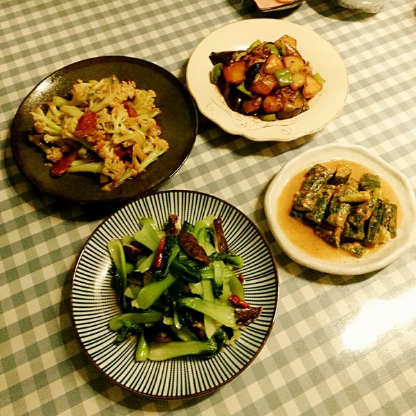 王斌照顾伤者家属,照顾残疾妈妈王斌