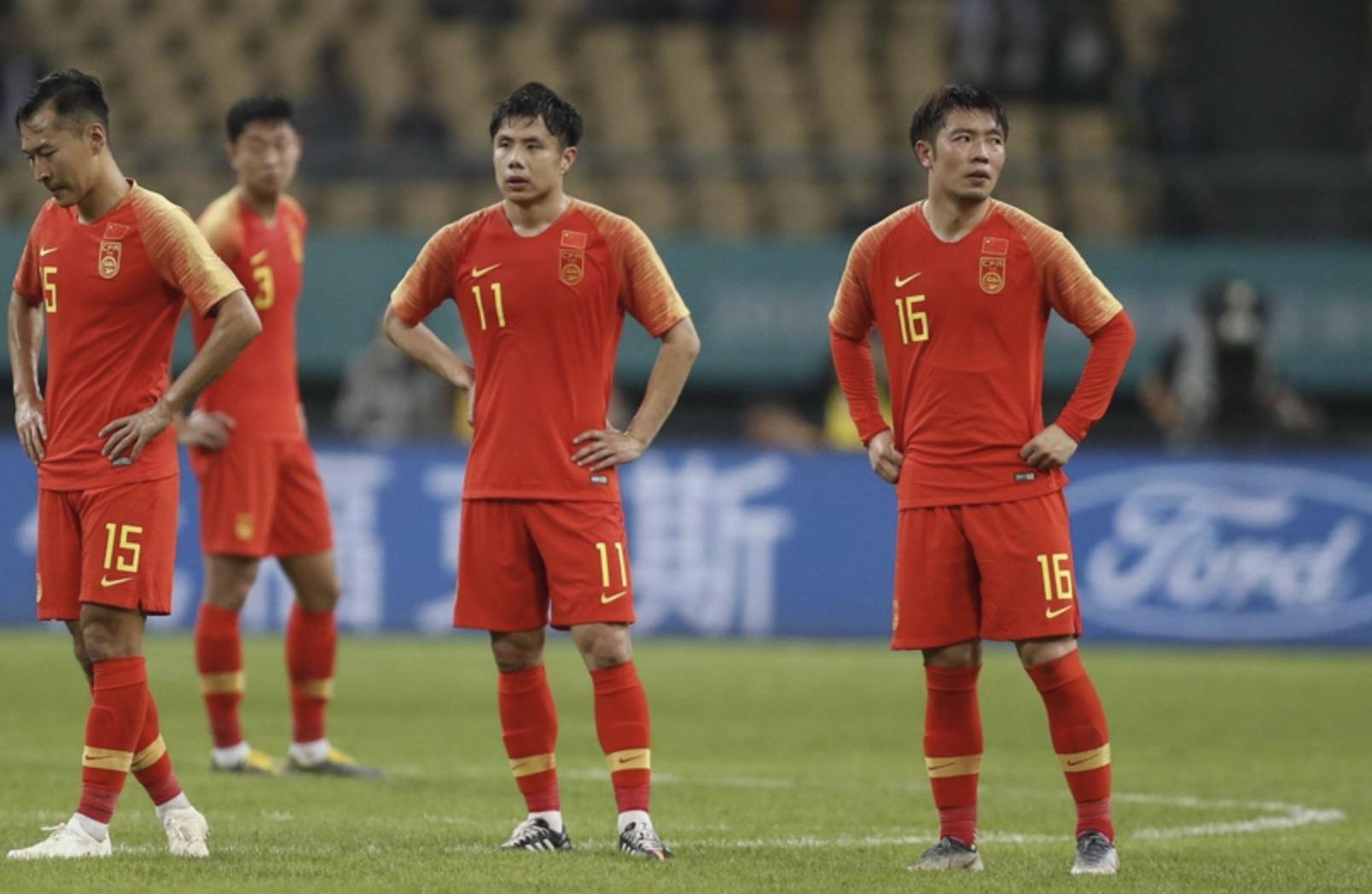 中国男足被骂多少年了,中国男足被全场骂合集