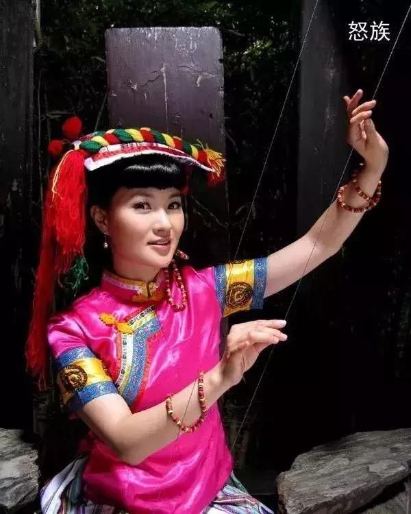 56个民族美女服饰图片大全,56个民族女生的漂亮服装