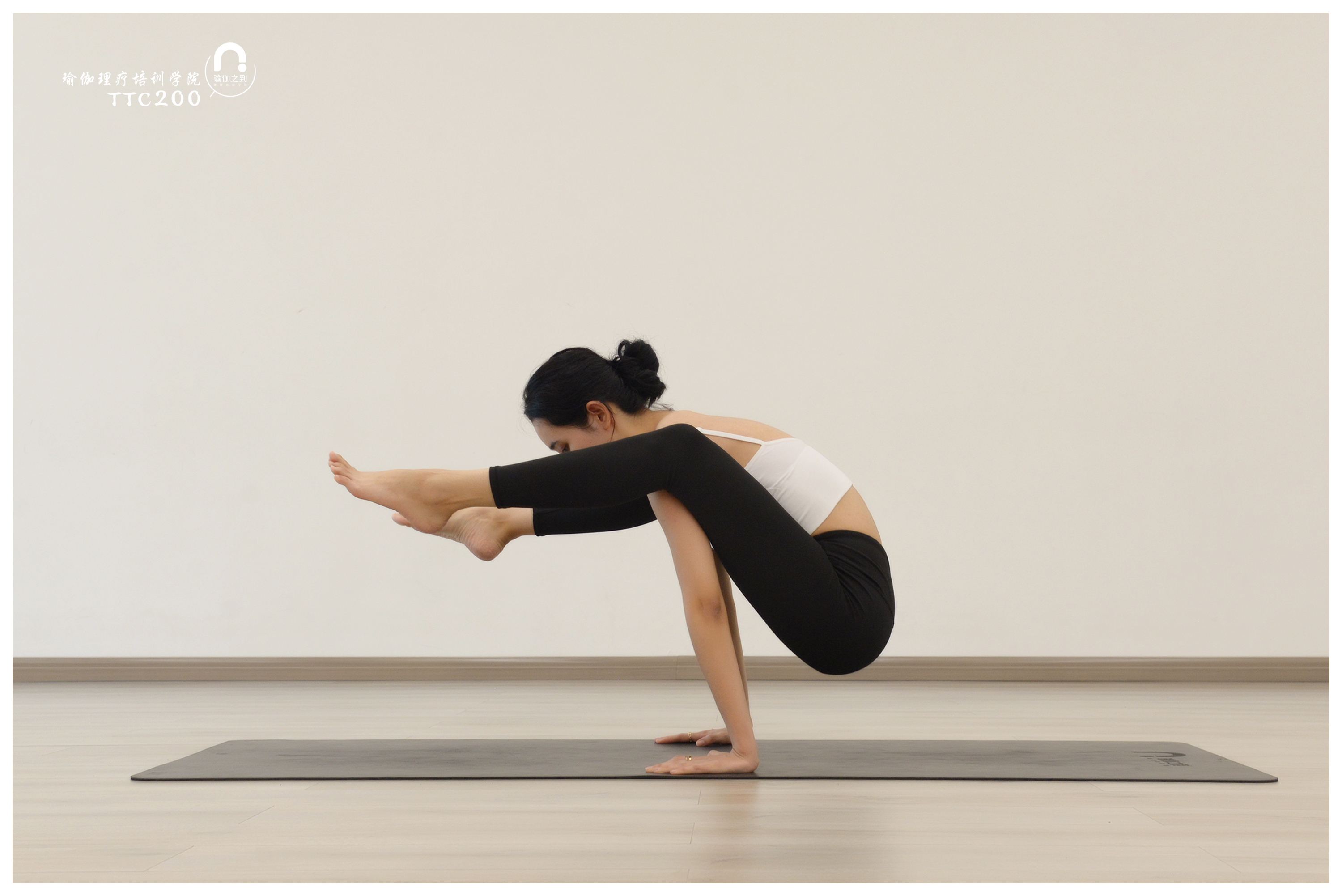 考取瑜伽教练资格证书有哪些渠道？