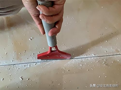 400x800瓷砖一平需要多少米的美缝,150*900木纹砖美缝需要多少美缝剂