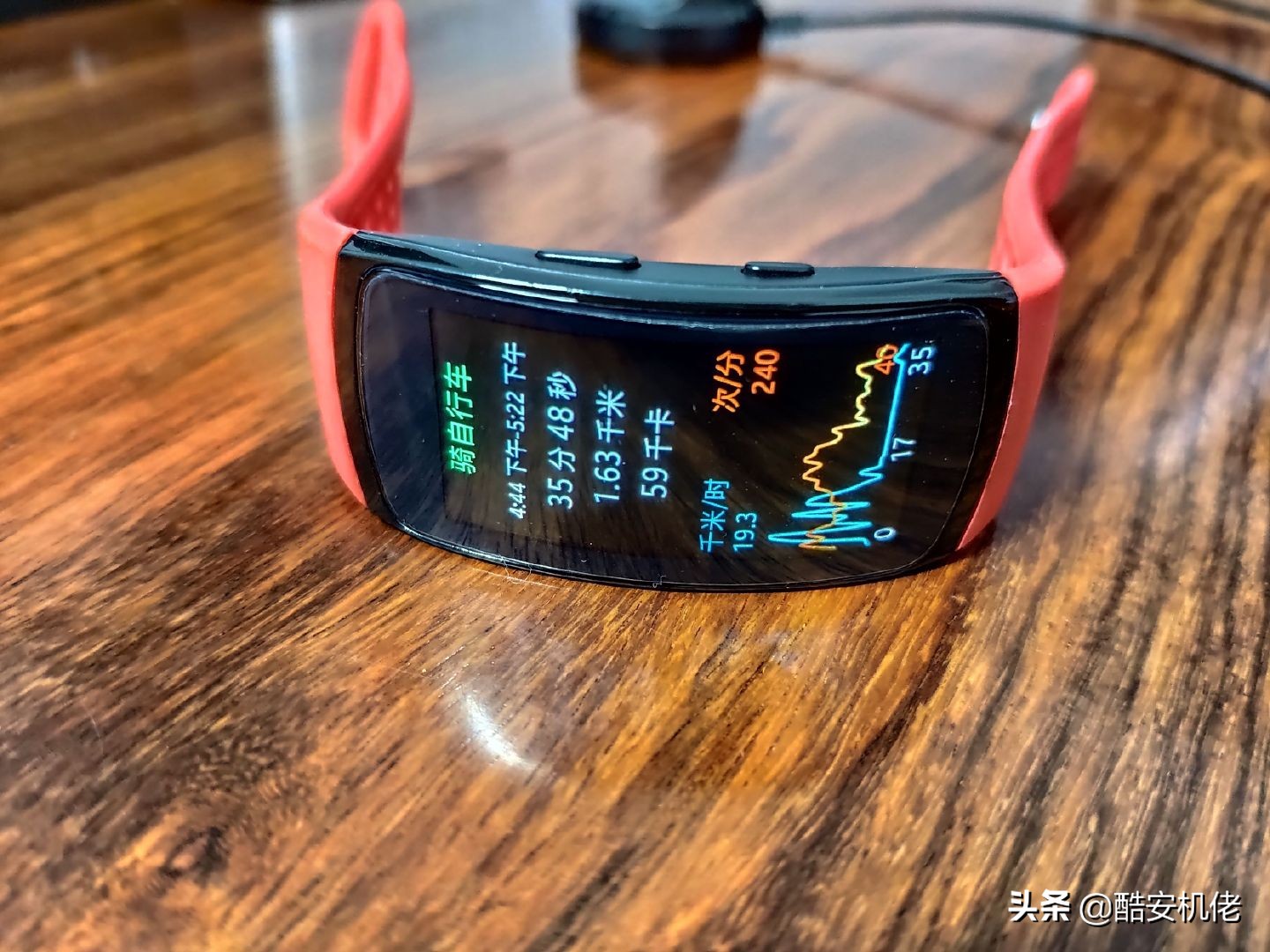 三星gearfit2pro和gearsport,三星gearfit2pro有支付功能吗