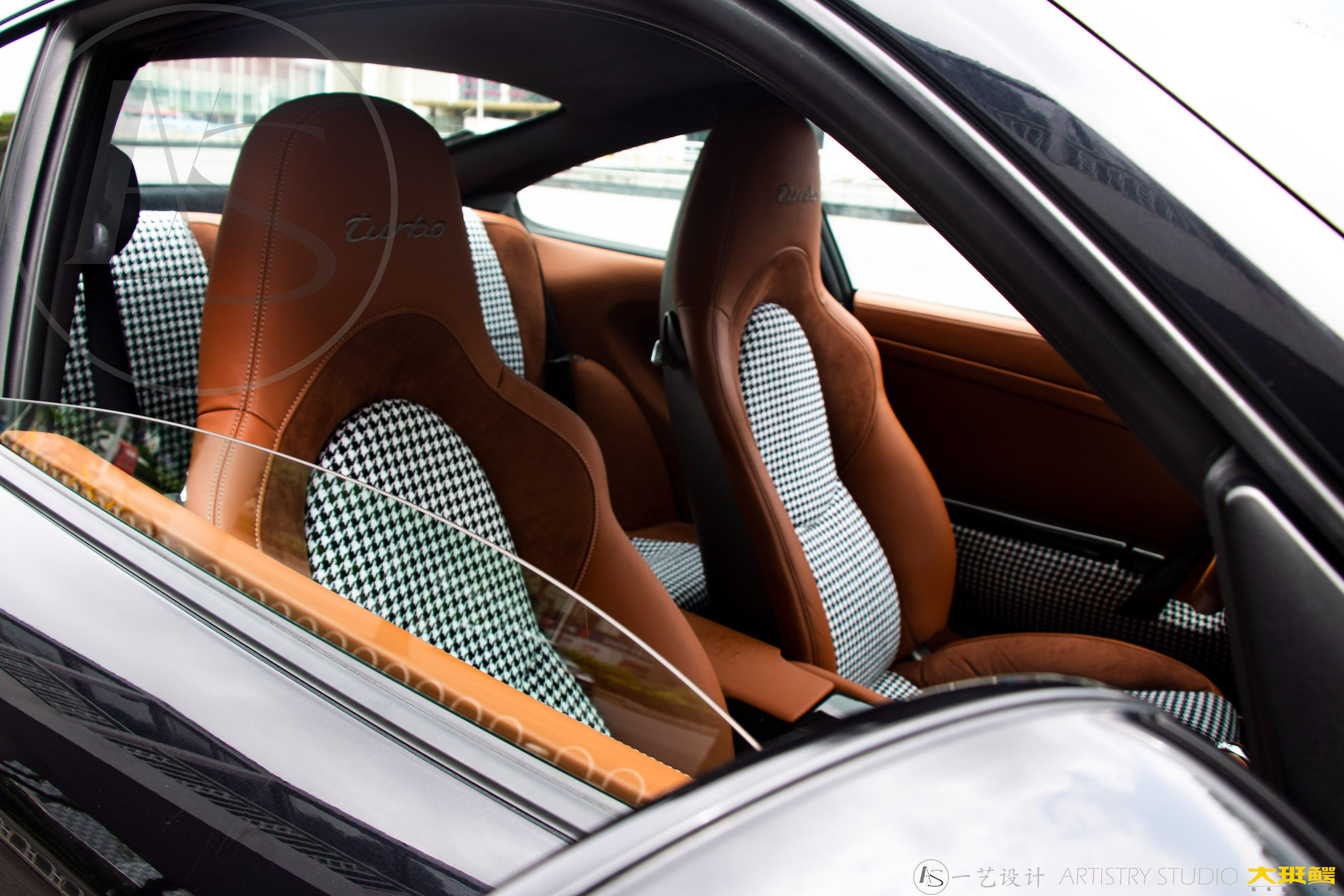 保时捷911与718跑车的区别,保时捷911turbos992敞篷跑车