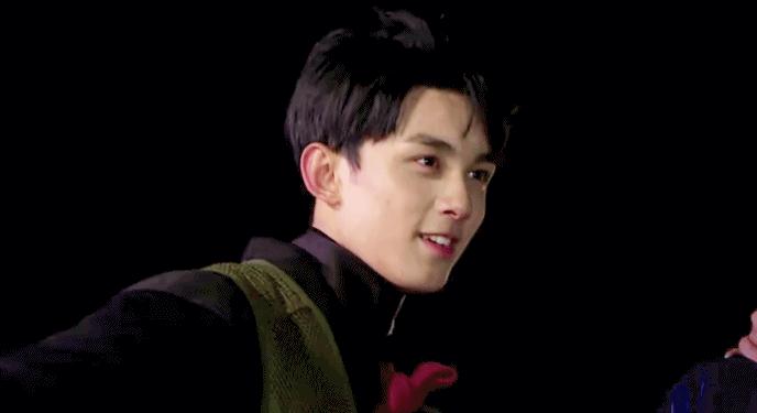 杨超越鞠婧祎照片,鞠婧祎和杨超越照片