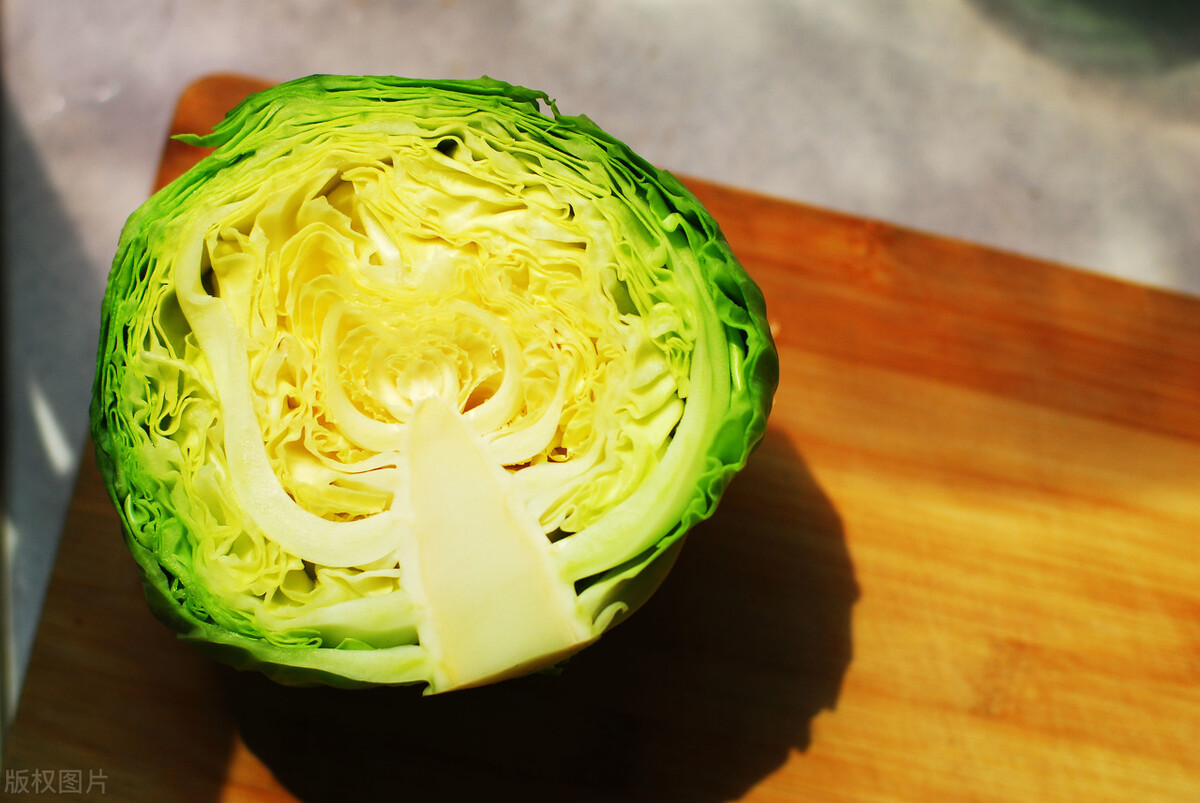 孕妈妈补充叶酸应该食用哪些食物,孕妇可以吃哪些含叶酸高的食物