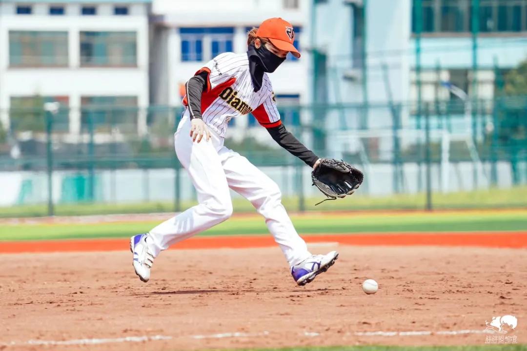 “Girls,baseballisfun!”——第二届曦照女子棒球赛纪实