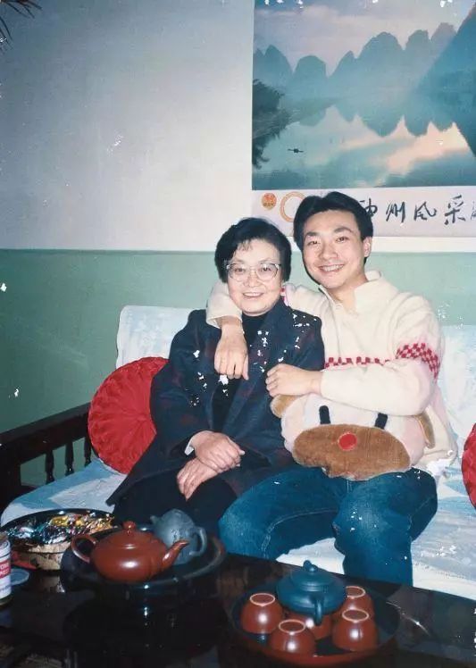 康辉母亲活多少岁,康辉纪念母亲的文章
