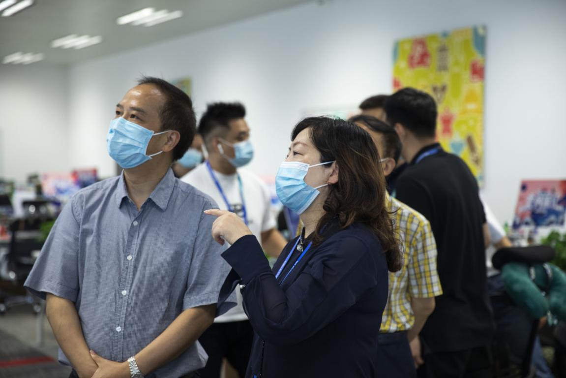 四川省广播电视局一行赴*今条头日**四川分公司考察调研