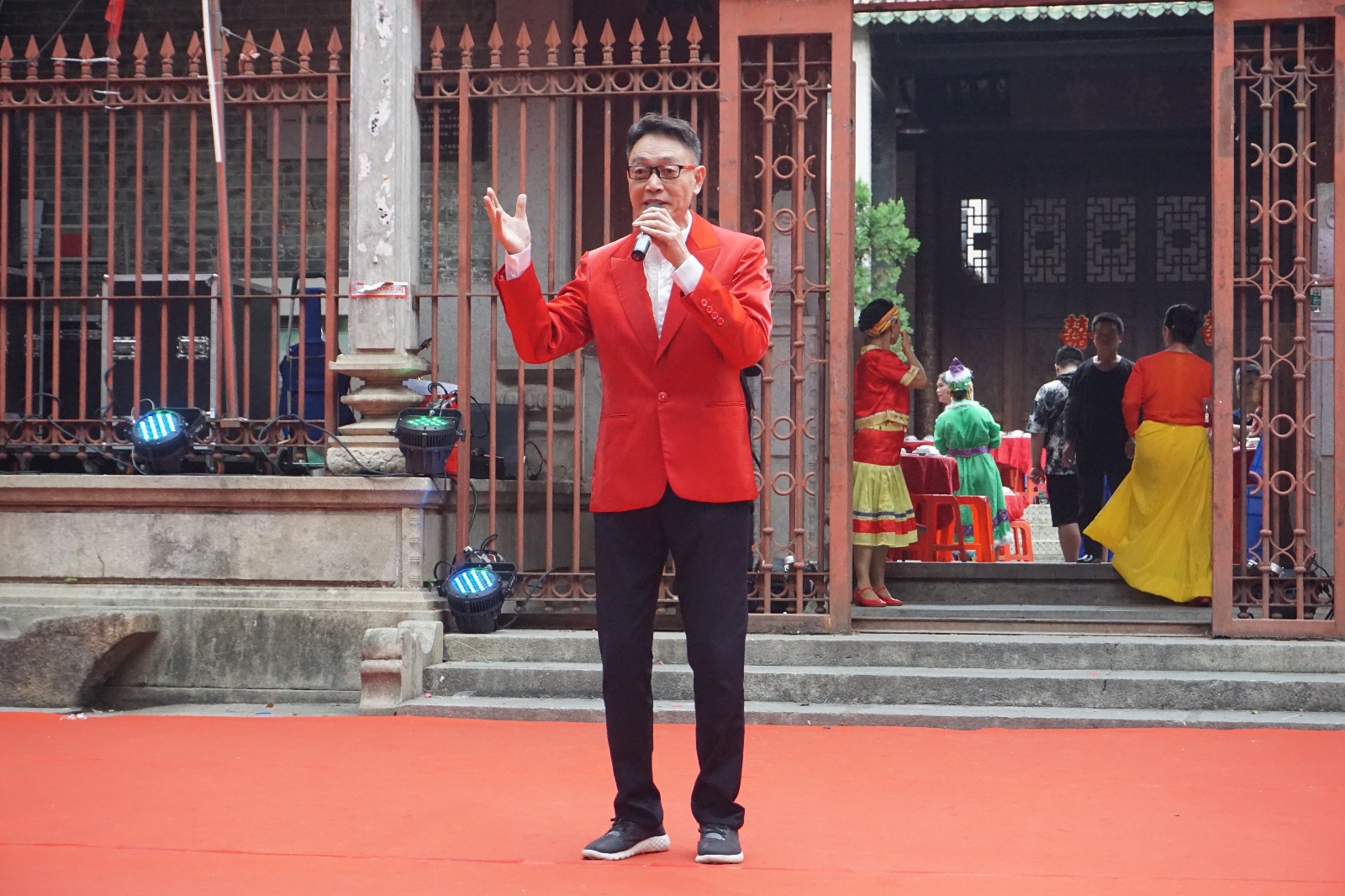 天河｜热闹！一洞公祠重阳敬老摆70多围，老人家笑到“见牙唔见眼”