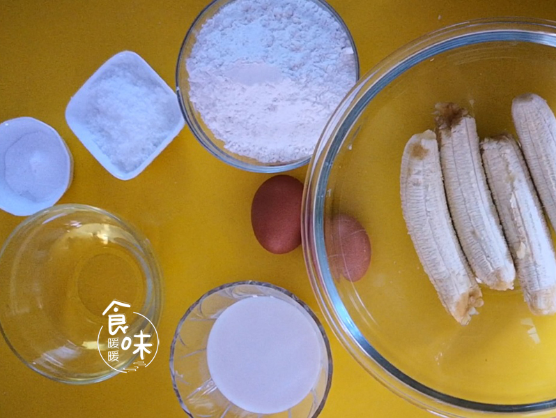 不用烤箱不用电动打蛋器做的蛋糕,蛋糕教程不用烤箱不用电动打蛋器