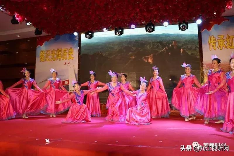 最新庆七一广场舞,庆七一广场舞展演成功举办