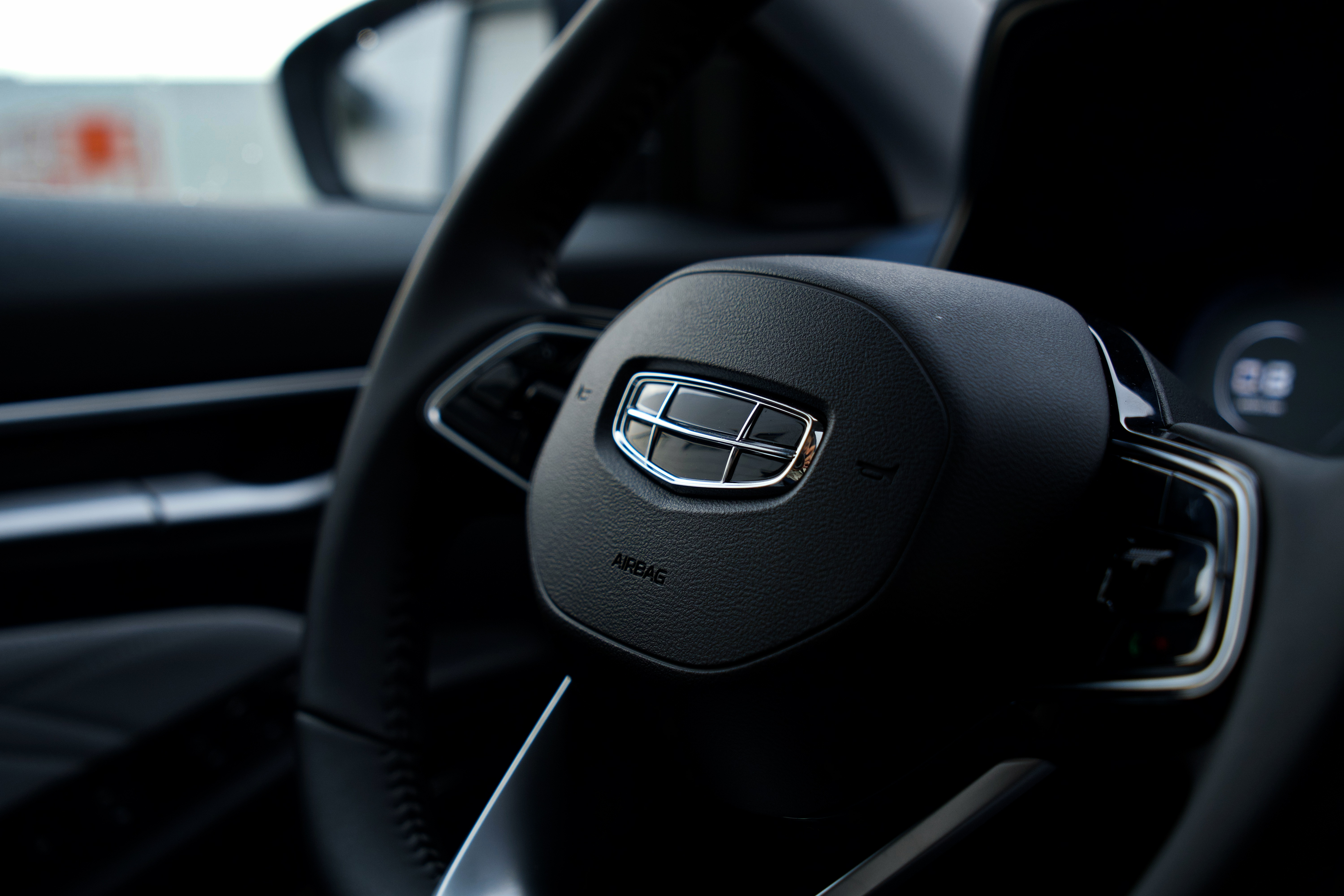 吉利帝豪第四代尊贵型路测,现象级和爆款区别