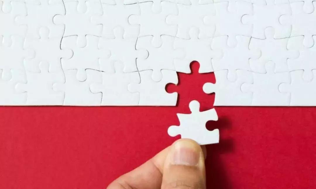 1999年生的他，编写聊天“话术”剧本专挑“宝妈”微商下手