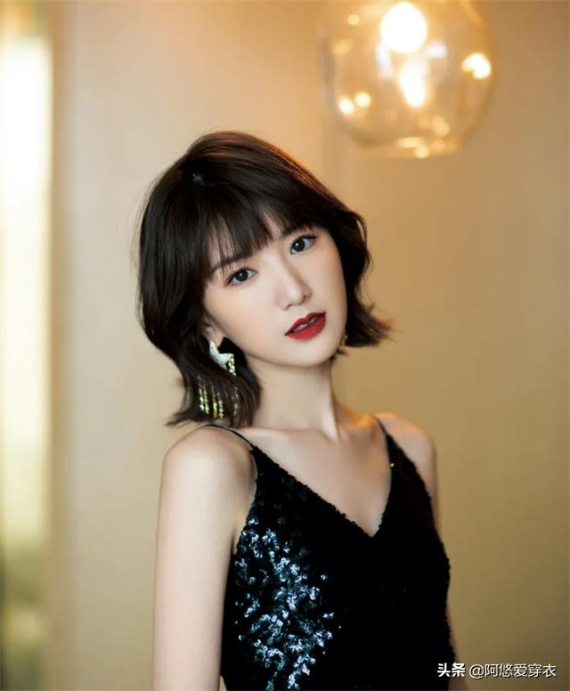 2018年流行的中年妈妈短发发型,中年女士头发少剪哪种短发好看