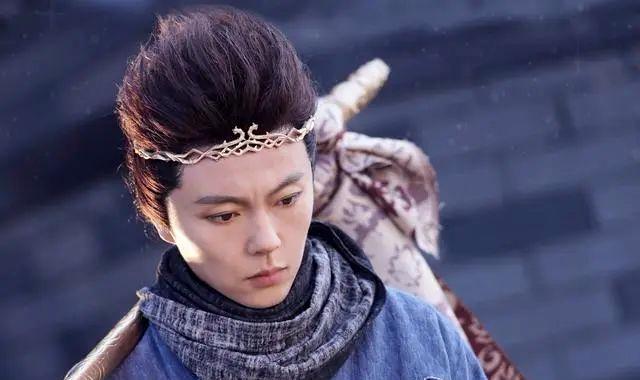 一代童星没落史：李连杰接班人谢苗翻红艰巨，悄悄娶回仙3圣姑