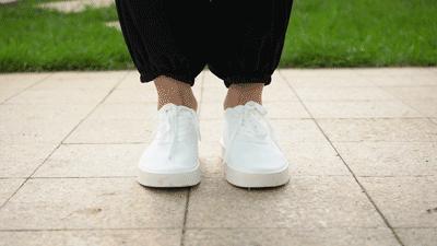 超轻飞织鞋安踏李宁女生,李宁经典板鞋304