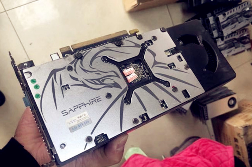 300元的矿卡上手体验，超便宜的矿渣RX470显卡！