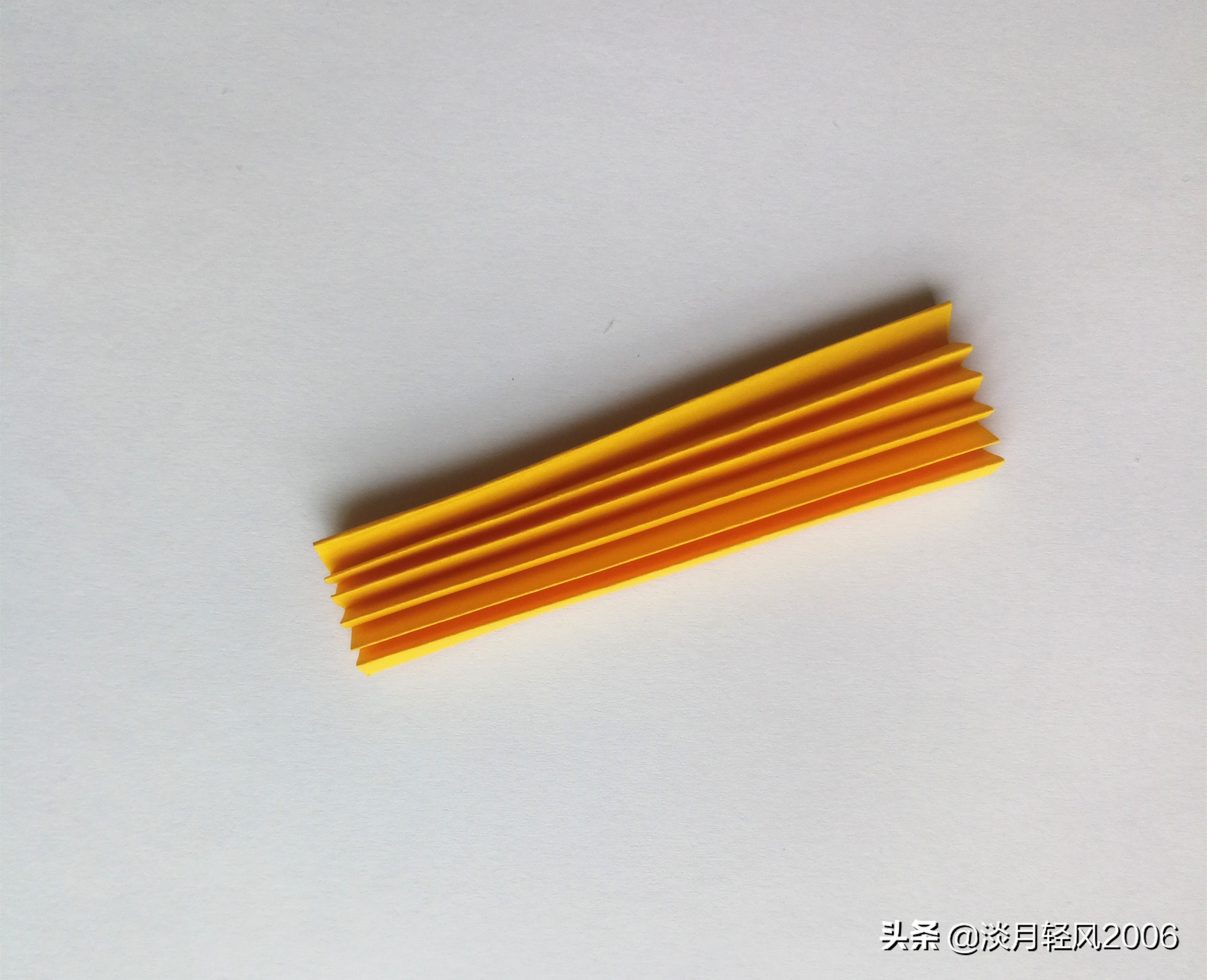 不需要剪刀用卡纸怎么做蝴蝶结,长方形卡纸蝴蝶结怎么折慢教程