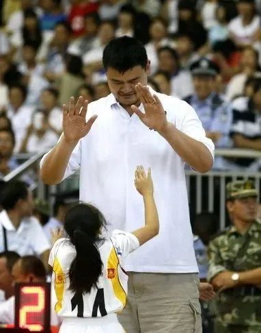 姚明对青少年体育的评价,姚明谈教育和体育分离