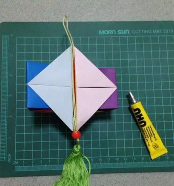 快过年啦！一起做些小灯笼迎接新年吧~