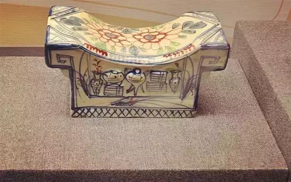 古代经典瓷枕,一枕清凉入梦来阅读