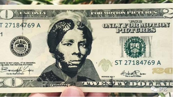 迈克尔杰克逊和特朗普是什么关系,迈克杰克逊和特朗普年轻的时候