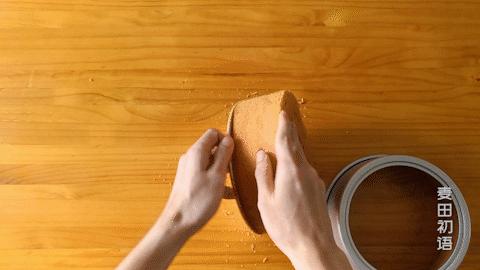 做戚风蛋糕不塌陷的秘诀是啥,戚风蛋糕如何做到不塌陷