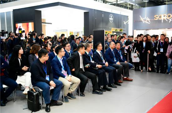 强排定义烟机女排见证德意—德意电器携大风压油烟机新品亮相AWE