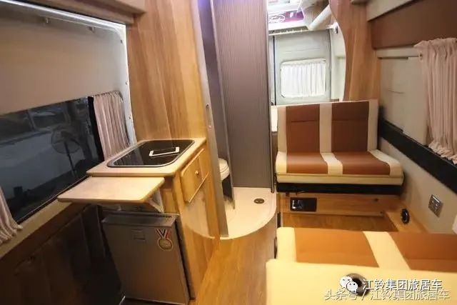 江铃原厂小野牛房车视频,江铃房车小野牛两座