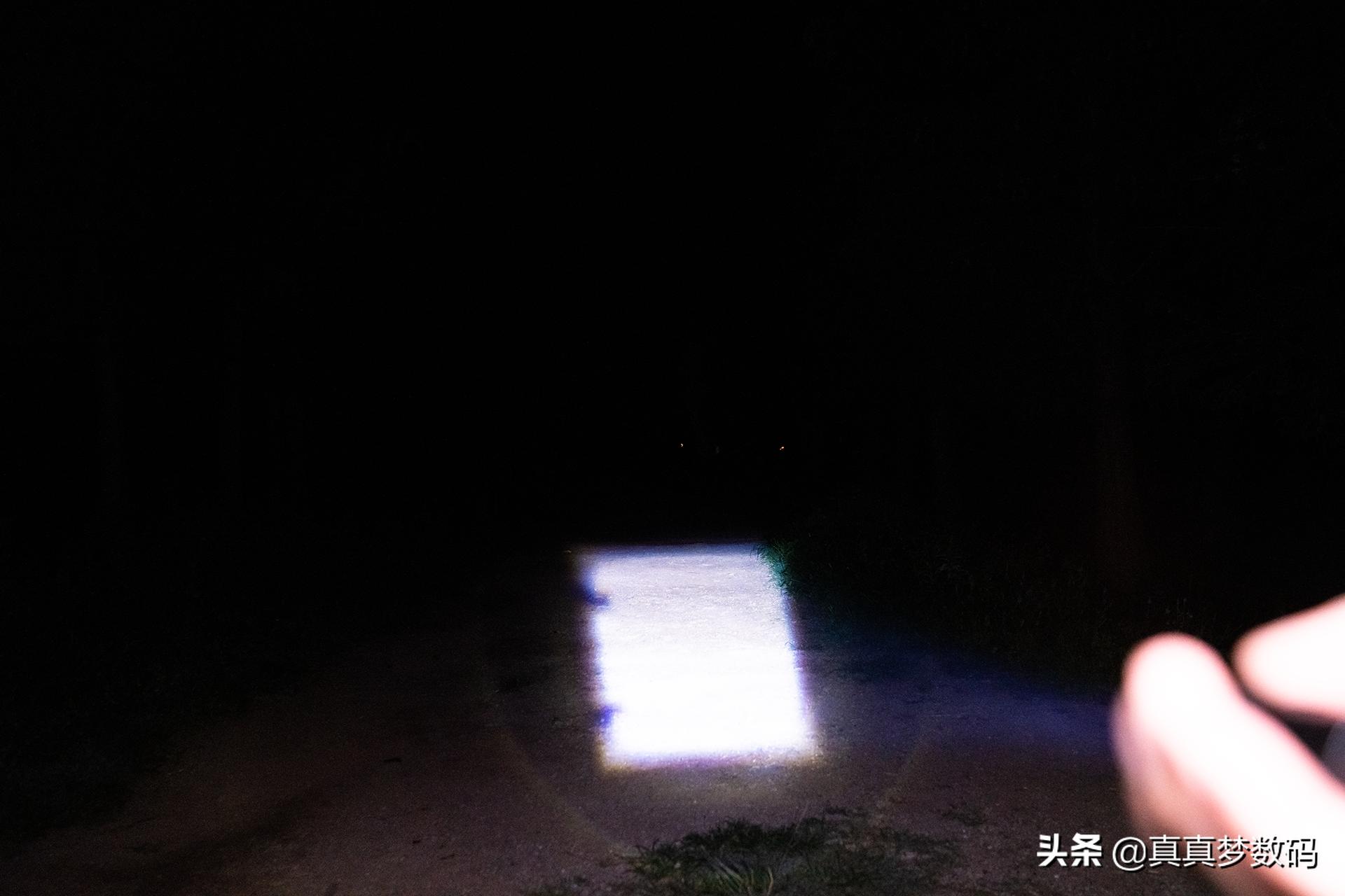 强光手电筒应该如何选择,强光手电筒怎样选