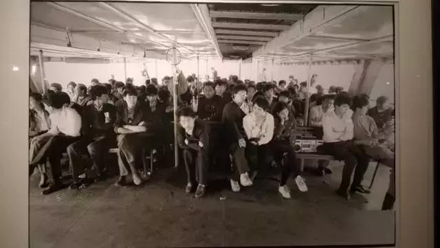 鎴戜滑鐨勮蹇嗘濡備竴鏉℃祦鍔ㄧ殑澶ф渤,绌垮煄璁板繂